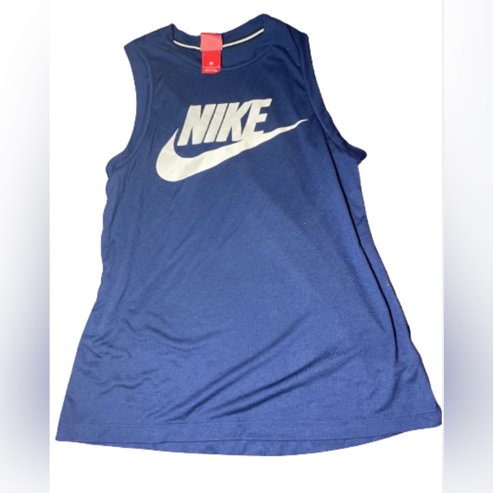 Nike Women’s Muscle Tank. Size Small